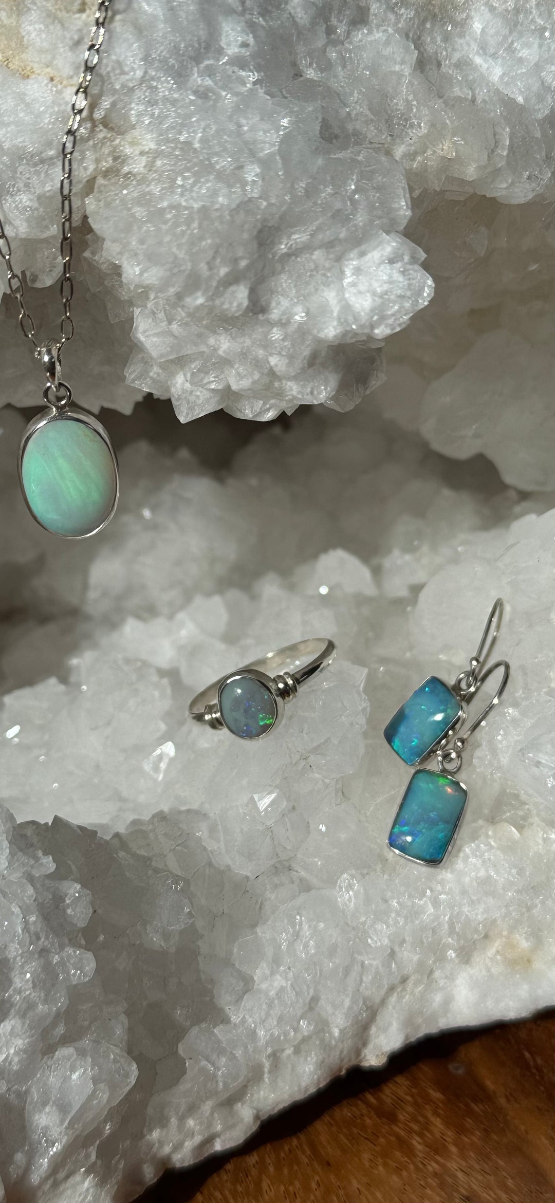 OPAL - Lightning Ridge - 'Blue Water' Pendant, Ring & Earring Set
