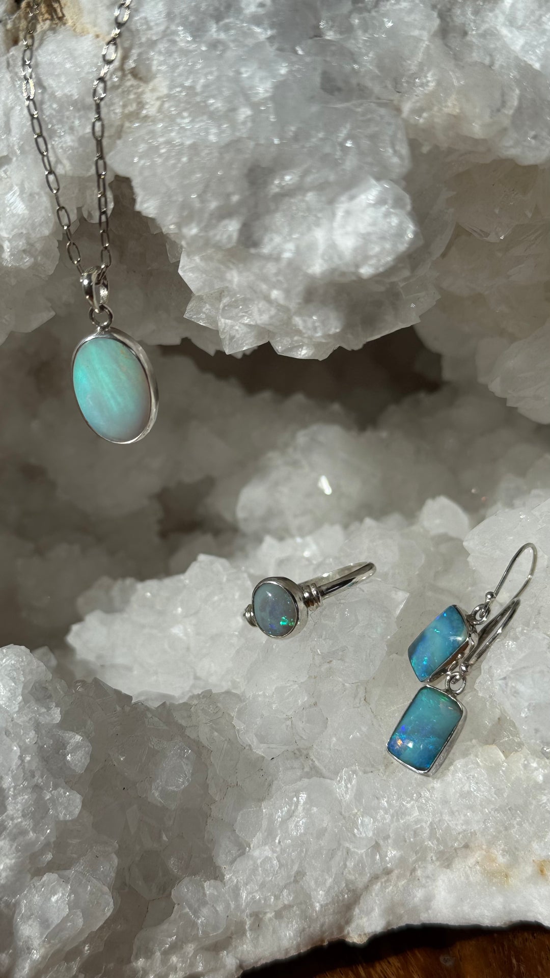 OPAL - Lightning Ridge - 'Blue Water' Pendant, Ring & Earring Set