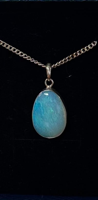OPAL - Lightning Ridge - 'Blue' Pendant