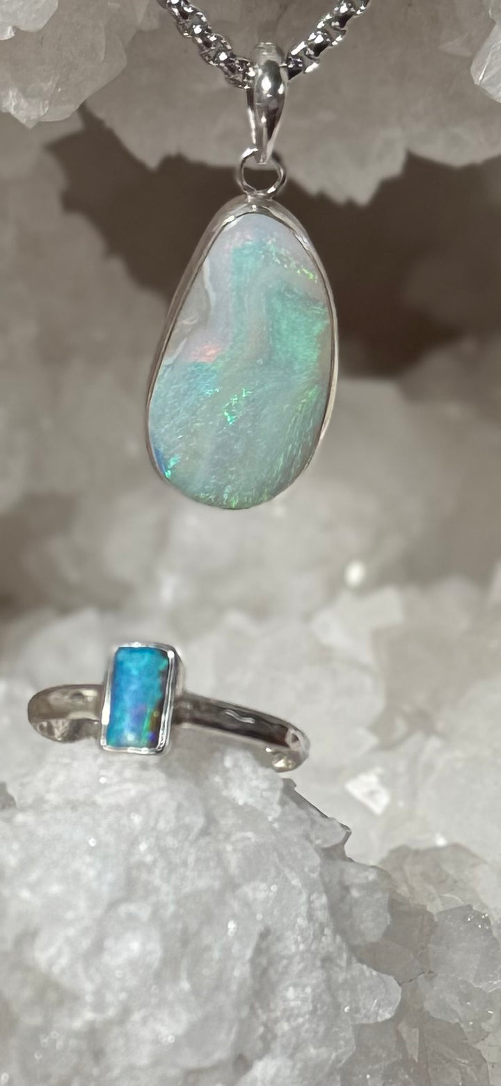 OPAL - Lightning Ridge - Blue Beach Pendant & Ring