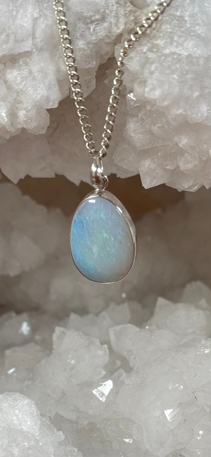 OPAL - Lightning Ridge - 'Blue' Pendant